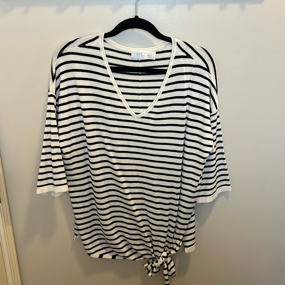 Time and Tru sweater top